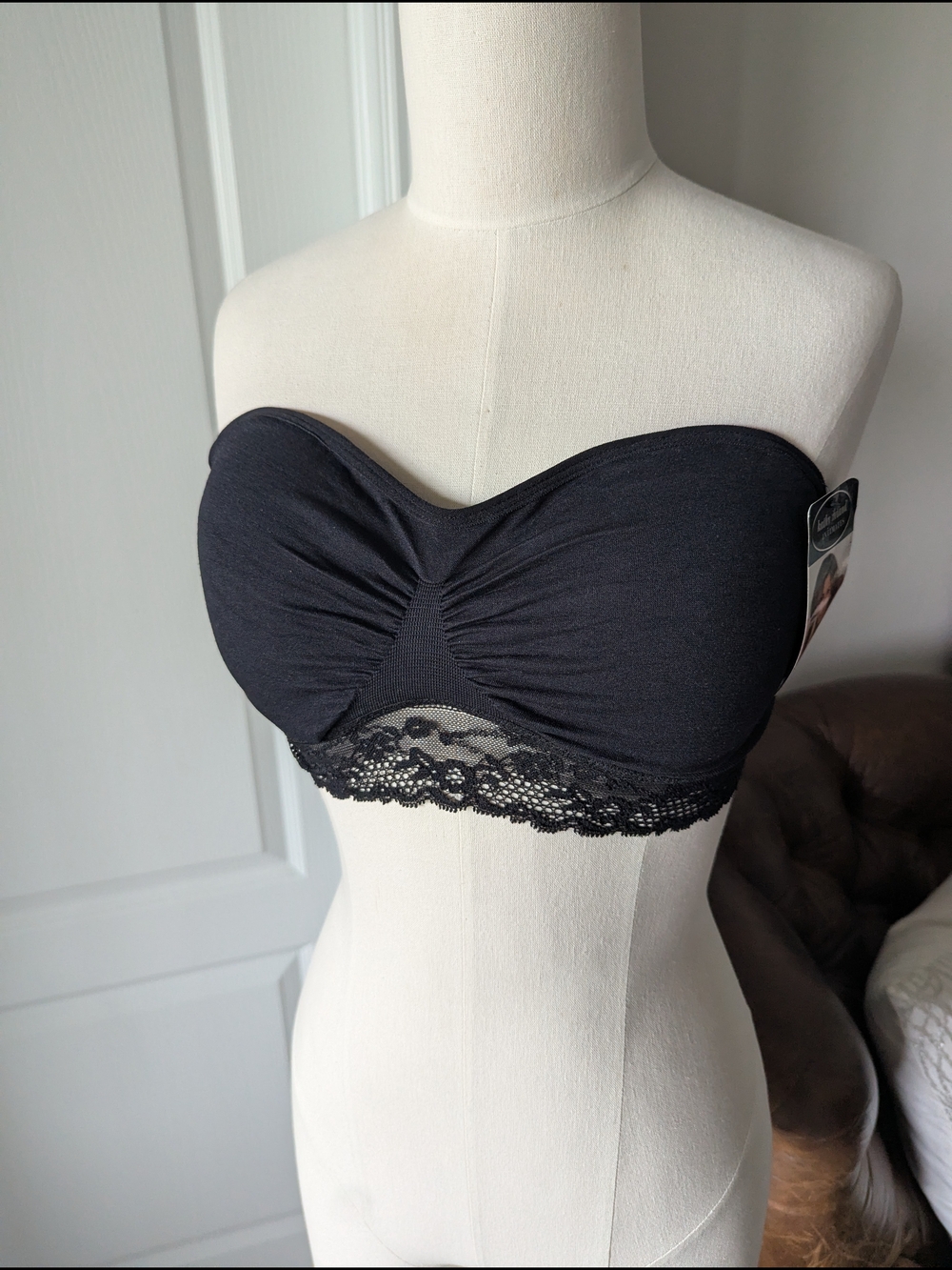 kathy ireland Black Lace-Trim Strapless Bandeau